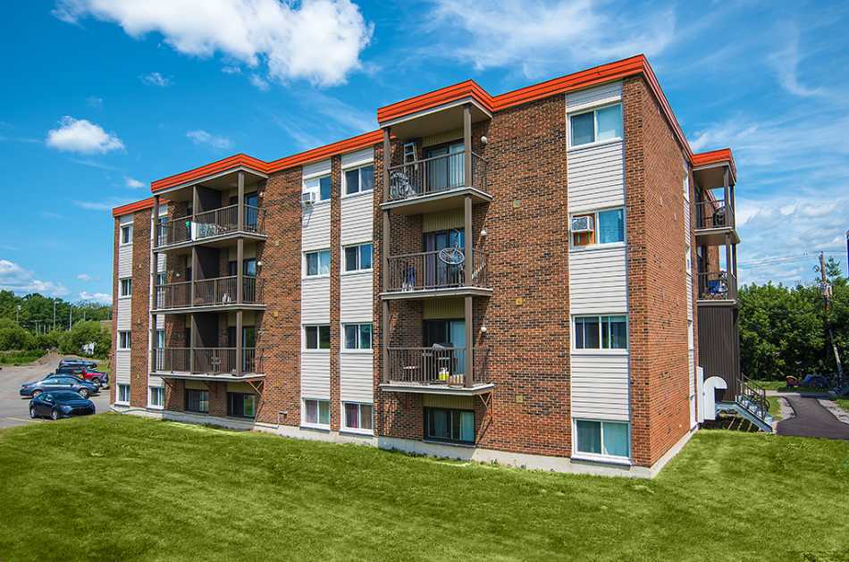 Les Saules Place Henri IV #2670 102 1