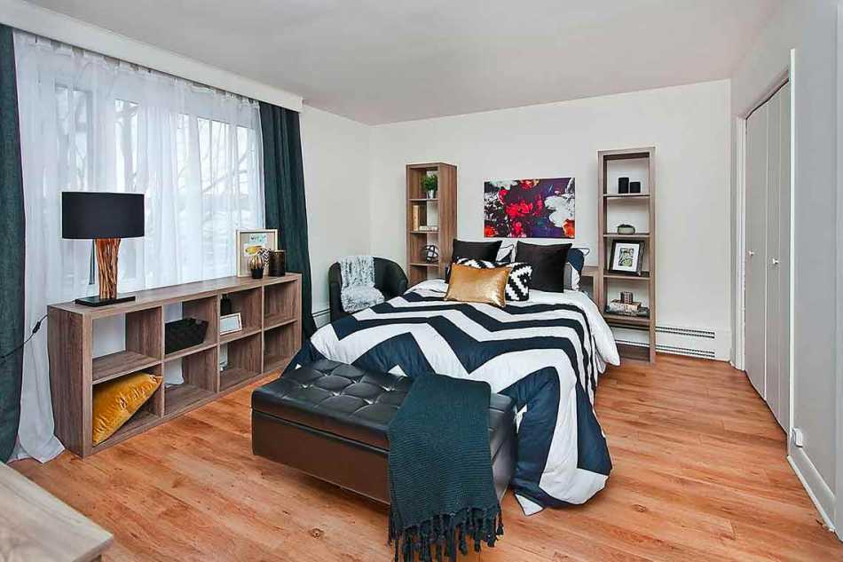 Ste-Foy (Cité-Universitaire) Place du Vallon #841 18 - 4