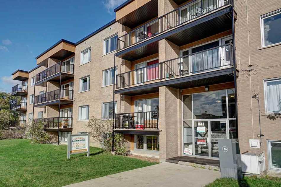 Ste-Foy (Cité-Universitaire) Place du Vallon #841 11 1