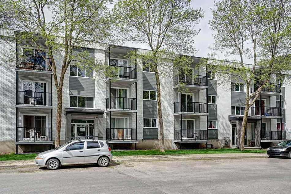 Québec Place 2e Avenue #2255 1 1