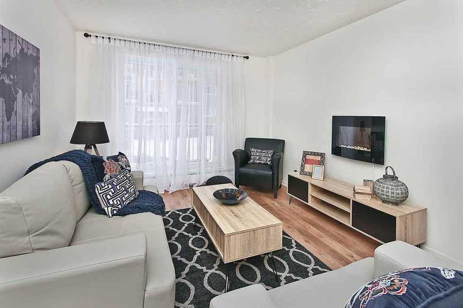 Vanier Place Vanier #498 1 - 2