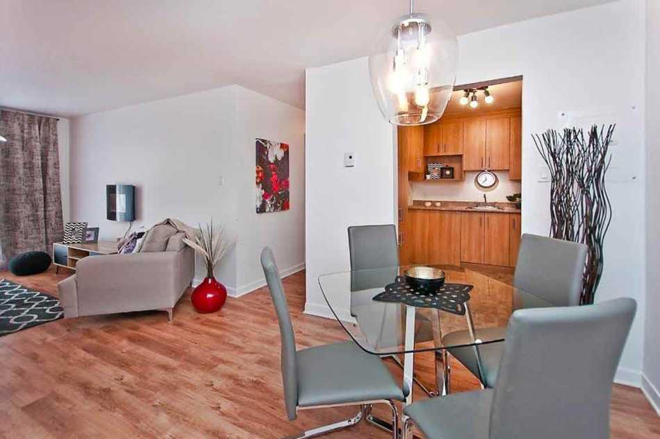 Québec Place Duval #2600 404 - 6