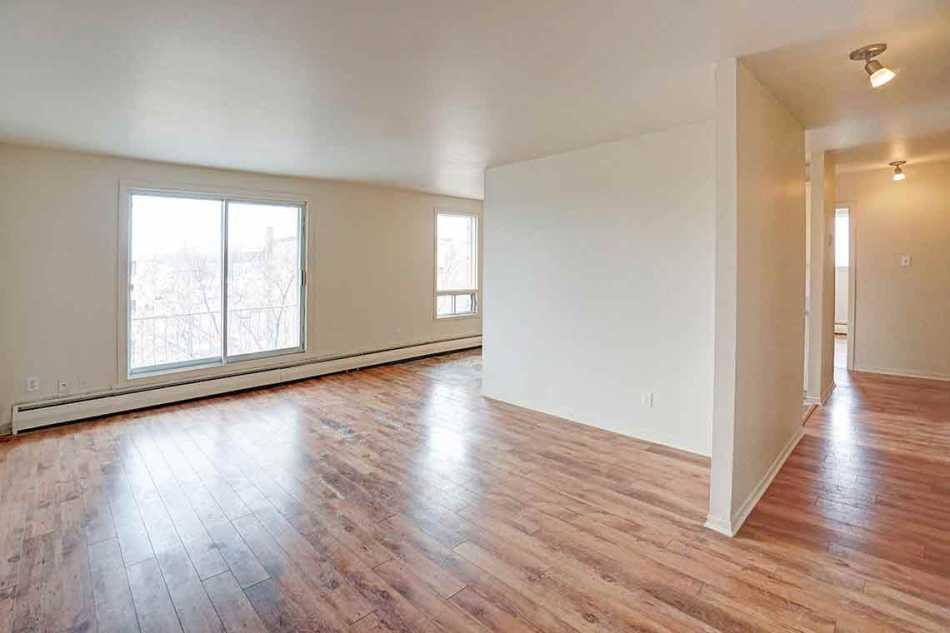 Charlesbourg Place des Cyprès #4208 2 - 3