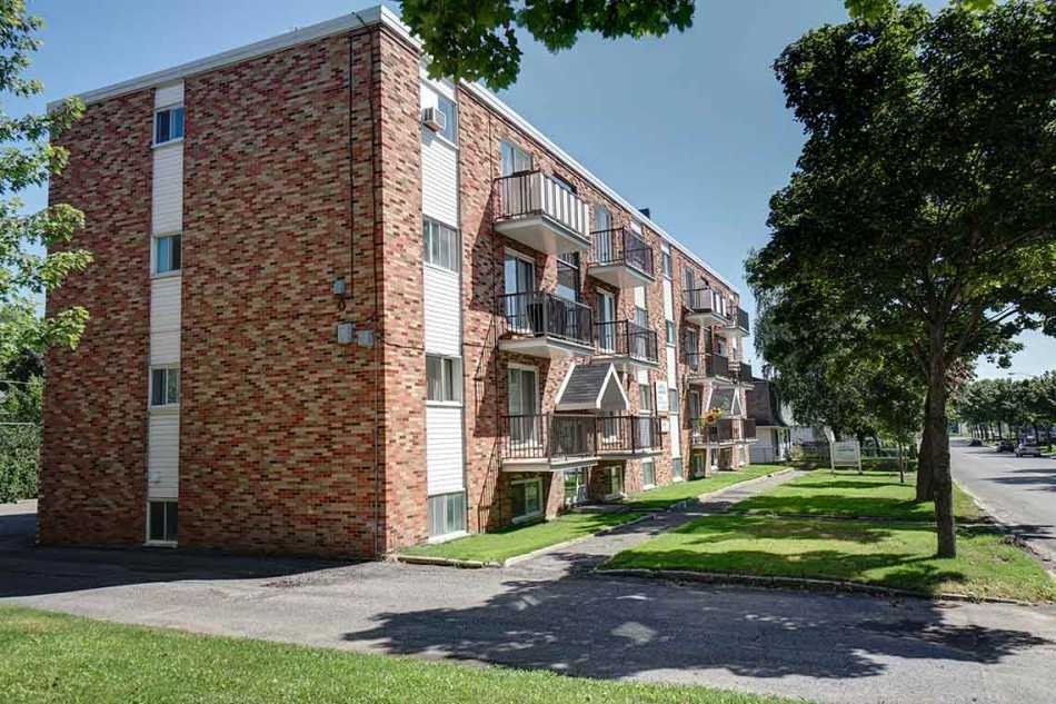 Neufchâtel Place St-Charles #9140 2 - 3