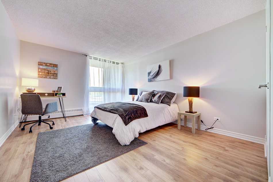 Côte St-Luc Le Oakridge #5795 408 - 11