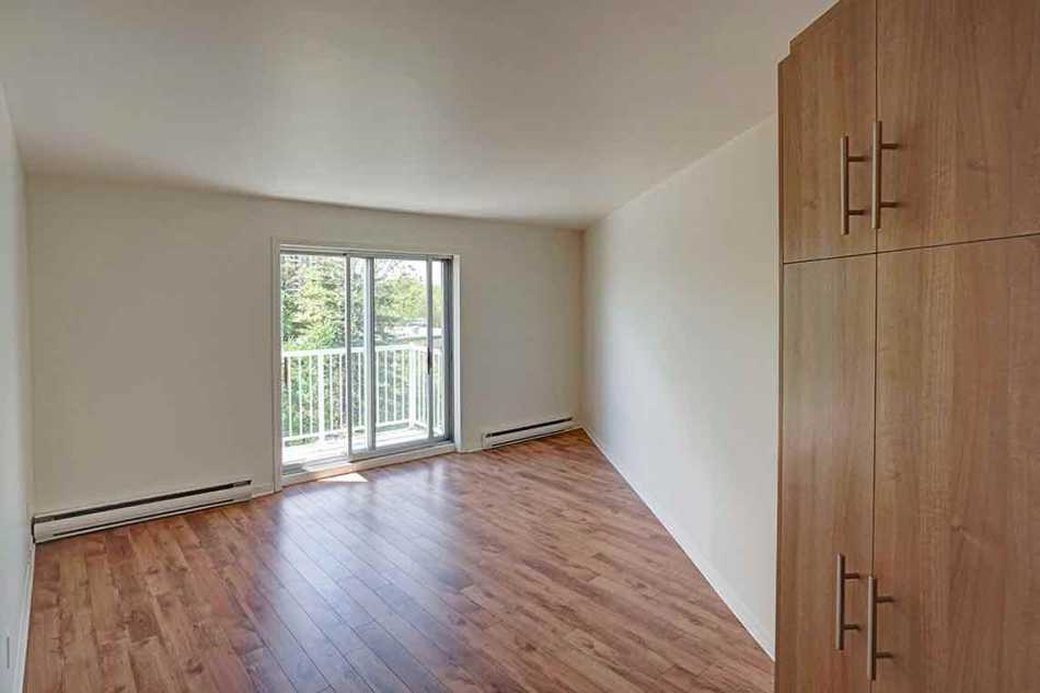 Québec Le Cavalier #2121 32 - 5