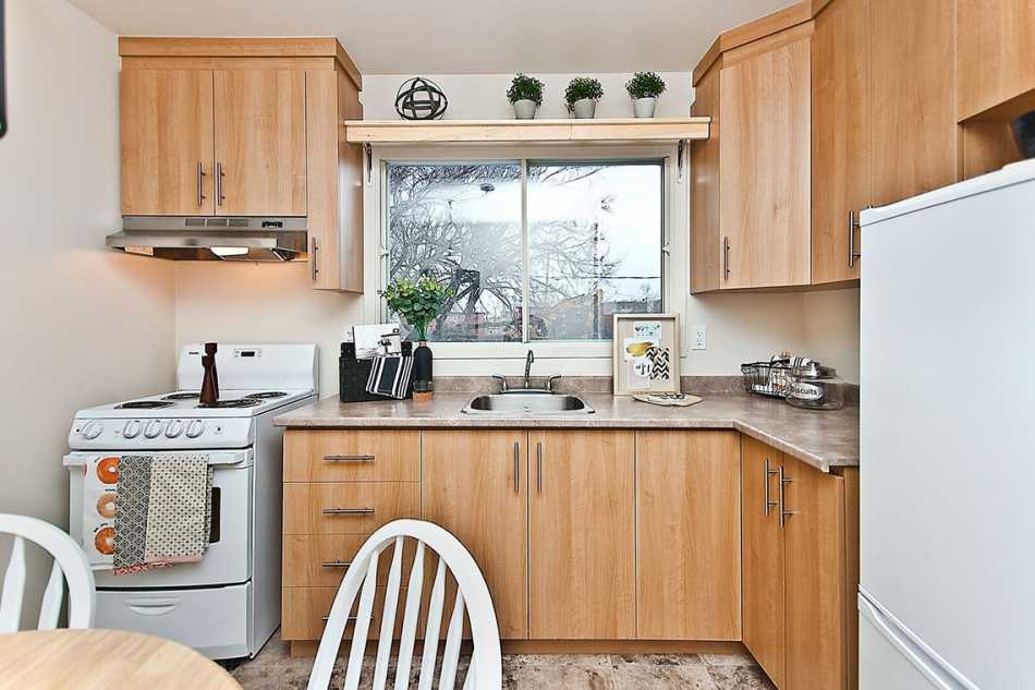 Ste-Foy (Cité-Universitaire) Place Belmont Haut #790 202 - 3