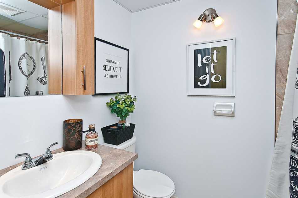 Ste-Foy (Cité-Universitaire) Place Belmont Bas #2195 407 - 4