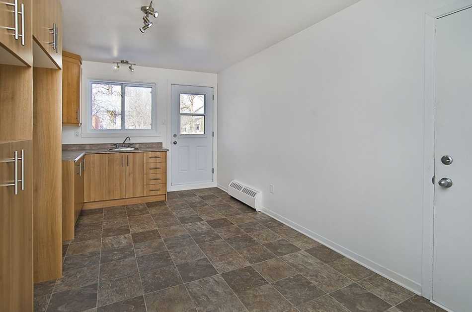 Beauport Le Charleroi #2110 5 - 3