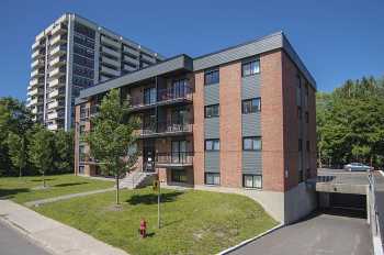 Place Belmont Bas photo 6