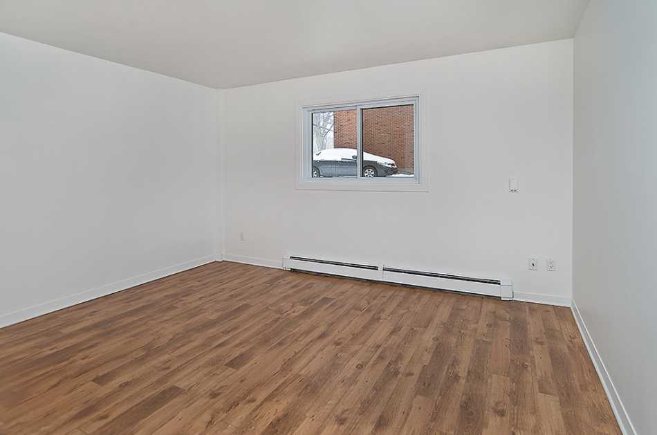 Ste-Foy Place Rougemont #767 106 - 8