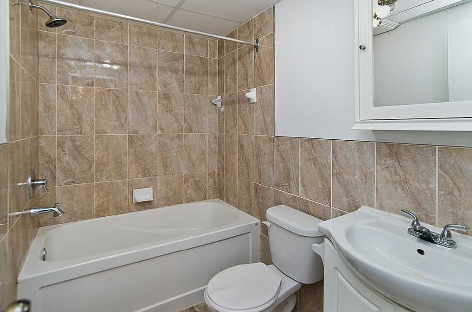 Ste-Foy Place Rougemont #767 106 - 4