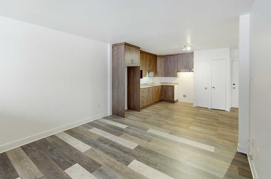 Ste-Foy (Cité-Universitaire) Place du Vallon #841 4 - 3