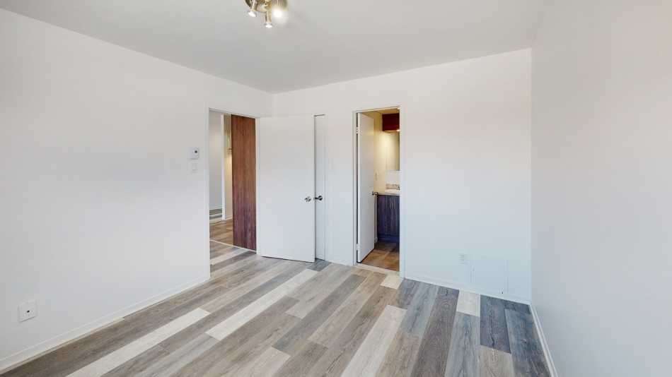 Les Saules Place Henri IV #4420 301 - 5