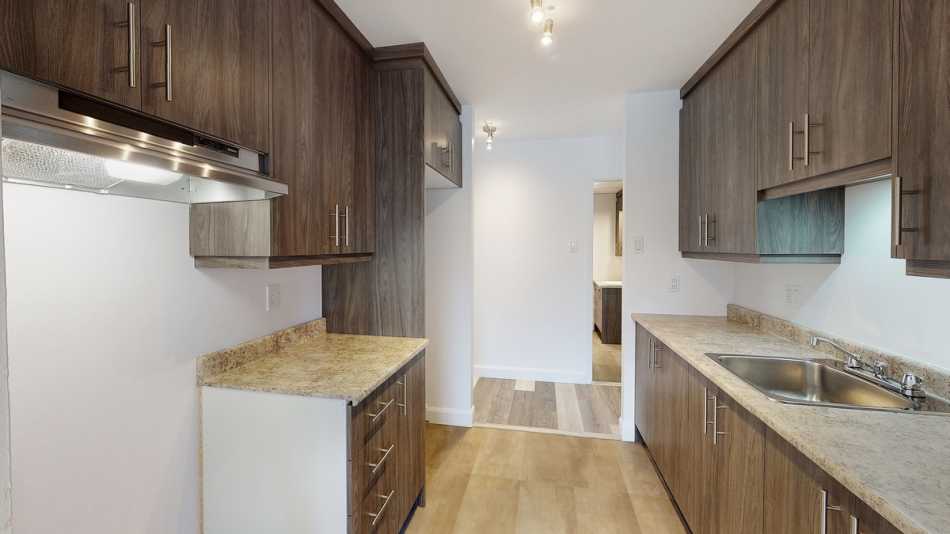 Beauport Place Poulin #1805 1 - 2