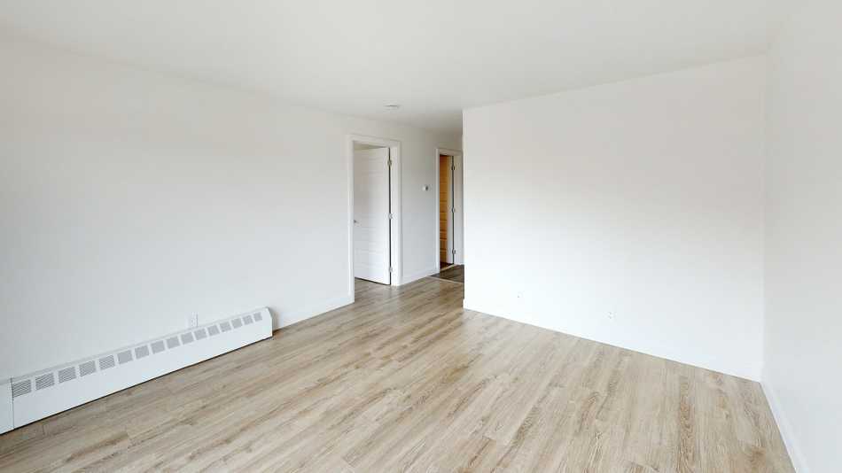 Ste-Foy (Cité-Universitaire) Le Petit Versailles #2240 405 - 10