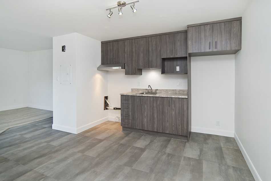 Ste-Foy (Cité-Universitaire) Place Belmont Bas #2175 303 - 1