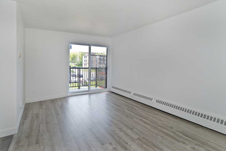 Ste-Foy (Cité-Universitaire) Place Belmont Bas #2175 303 - 7