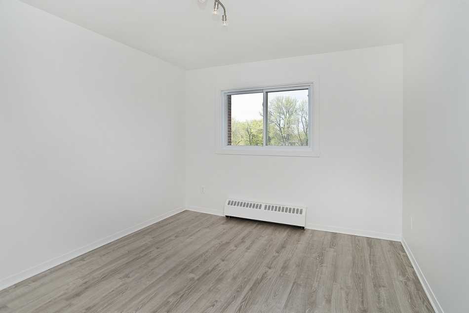 Beauport Le Charleroi #2130 8 - 6