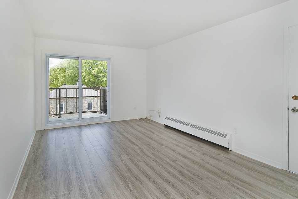 Beauport Le Charleroi #2130 8 - 12