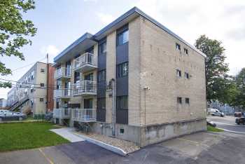 Place Cadillac photo 3