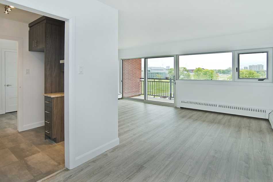 Ste-Foy (Cité-Universitaire) Place Versailles #2280 706 - 10