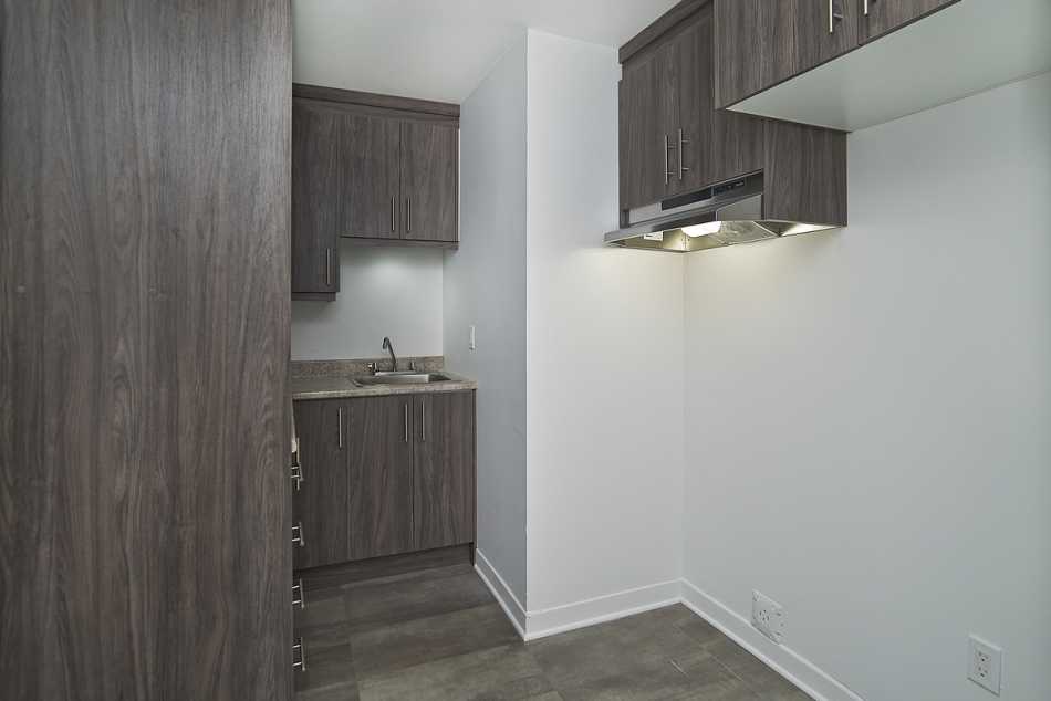 Québec Le Cavalier #2121 16 - 2