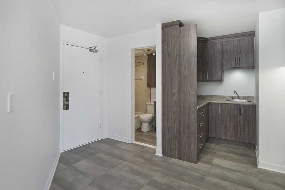 Québec Le Cavalier #2121 16 - 3