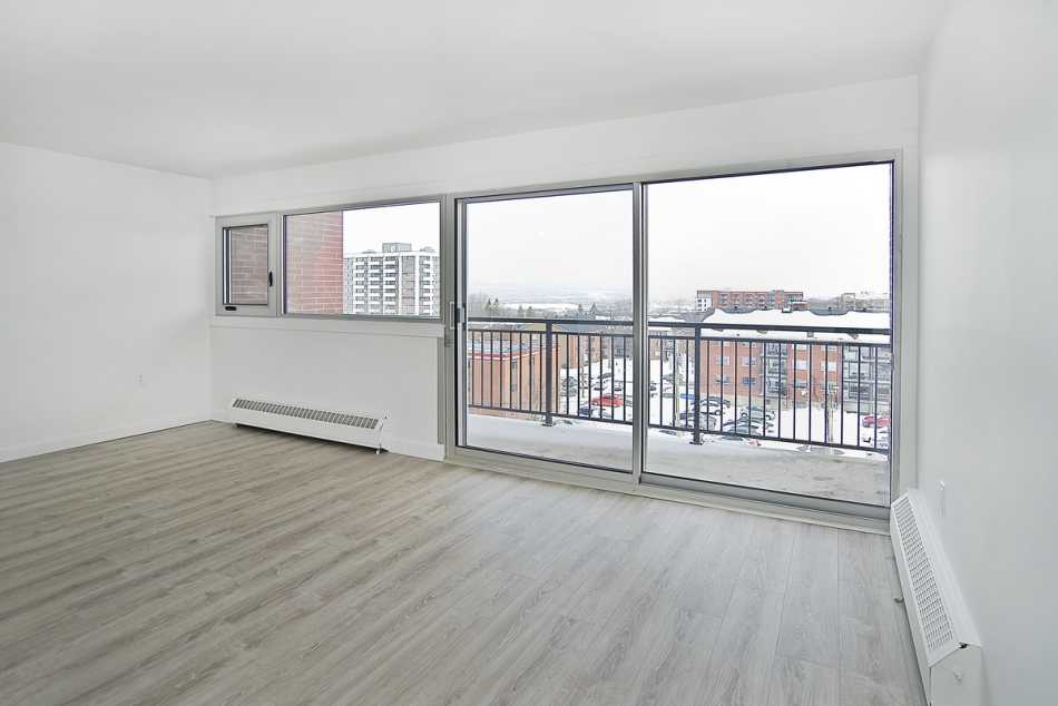 Ste-Foy (Cité-Universitaire) Place Versailles #2272 507 - 7