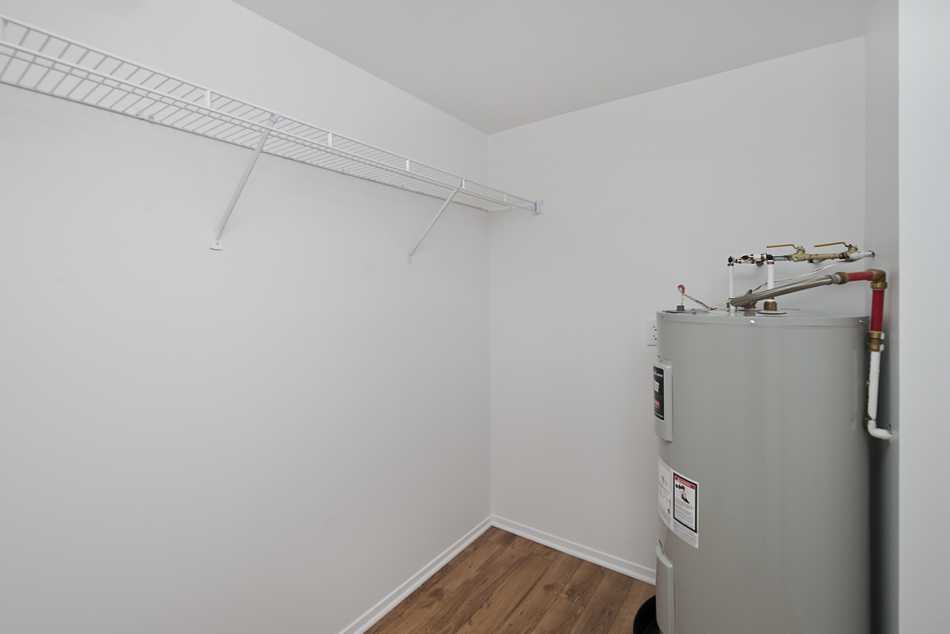 Ste-Foy (Cité-Universitaire) Le Central #735 308 - 5