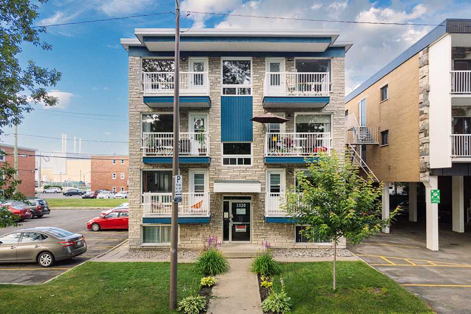 Québec Le Mont Thabor #2320 5 1