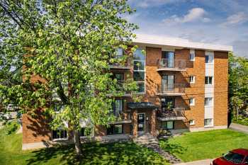 Place Deblois photo 2