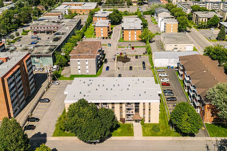 Québec Place Duval #2600 305 1