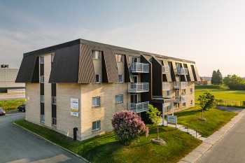 Place du Long-Sault photo 1